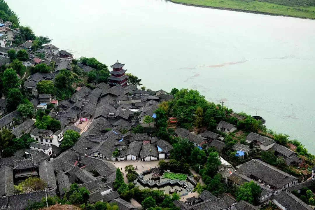 成都周边古镇旅游景点大全排名（成都旅游攻略五日游）