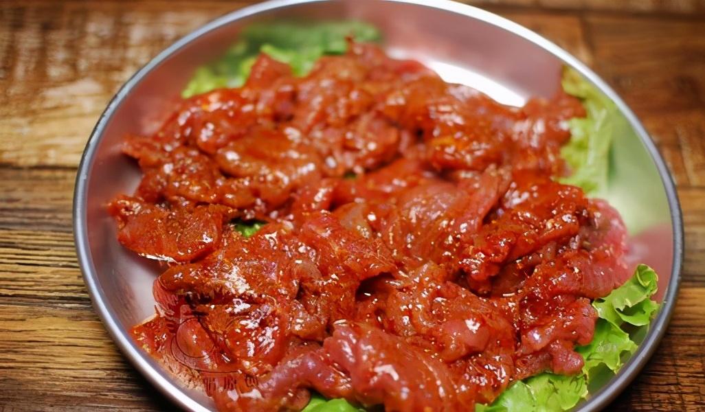 肉串如何腌制才能入味(自制肉串腌制方法)