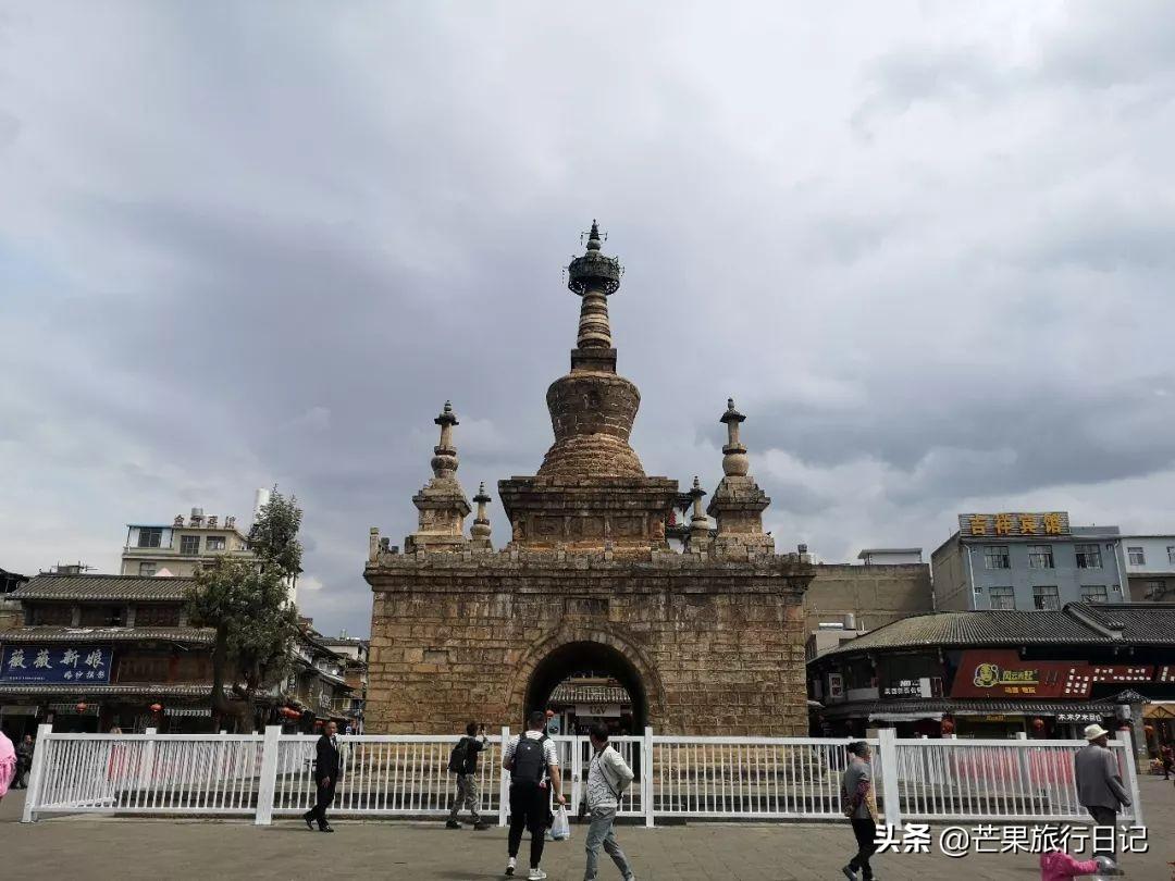 抚仙湖旅游住哪个区域比较好(抚仙湖旅游路线攻略)