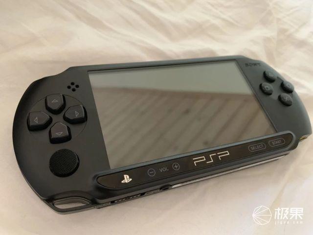 Psp2000破解了怎么装游戏(psp2000破解教程)