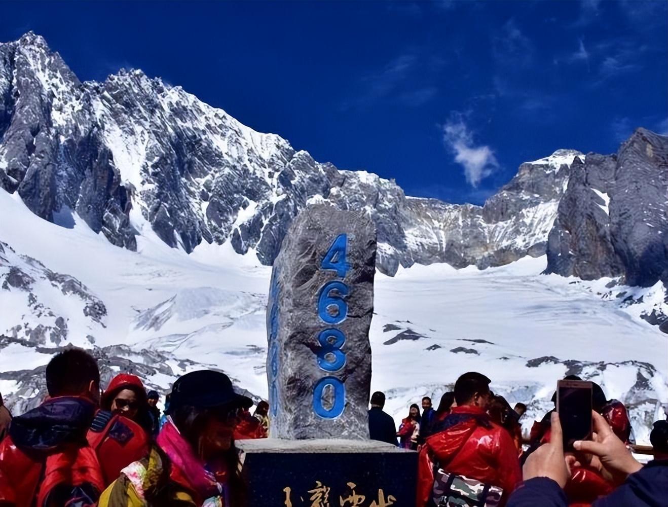 玉龙雪山游玩攻略（玉龙雪山报团好还是个人游好）