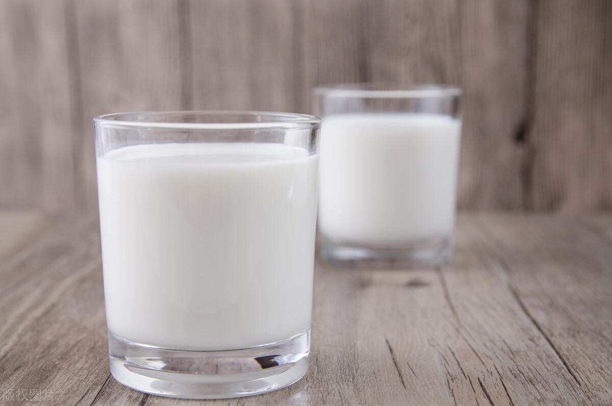 豆乳和牛奶哪个有营养（牛奶和豆浆的区别对比）