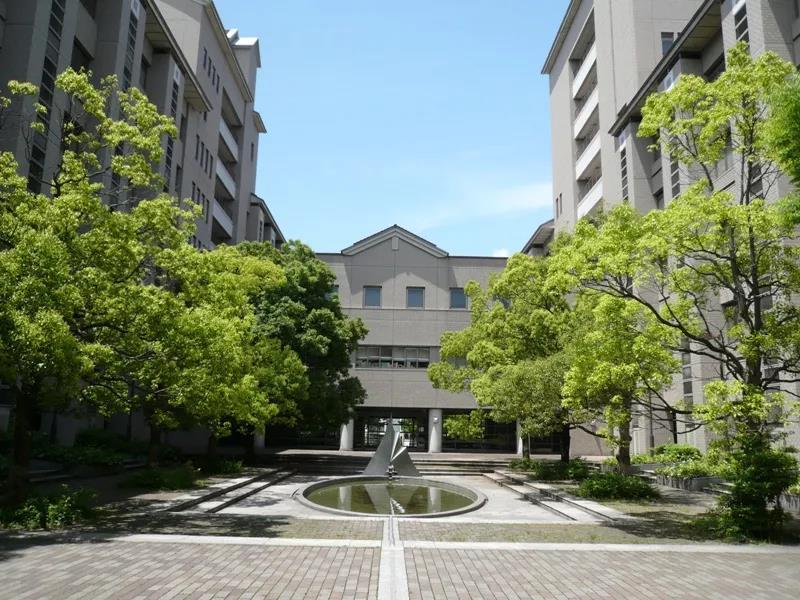 名古屋市立大学算几本（日本的公立大学）